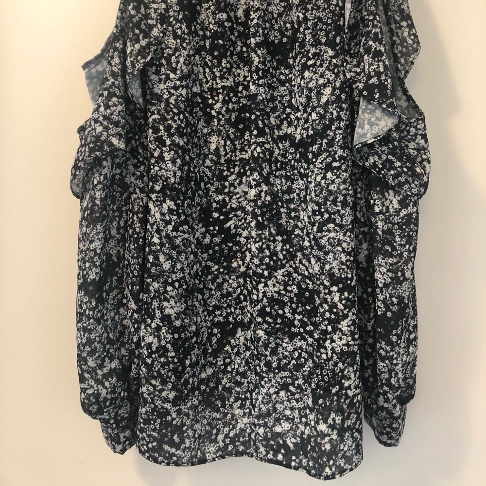 Women’s Parker cold shoulder Blouse - Picture 2 of 8